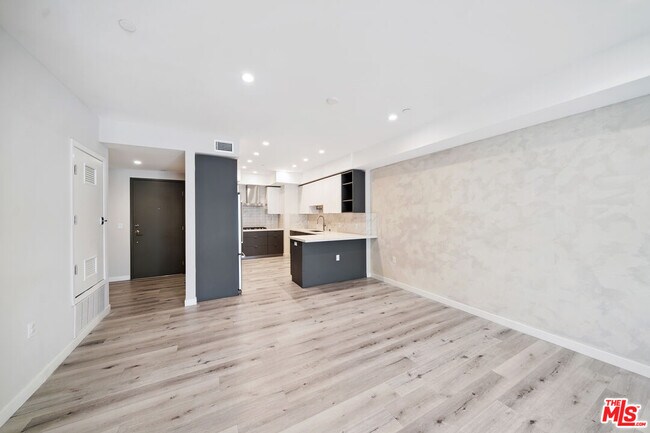 Foto del edificio - 1226 S Bedford St