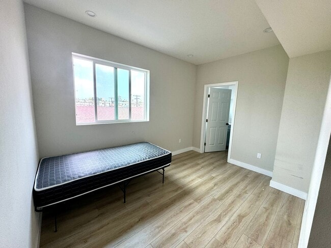Building Photo - 1500 Arapahoe St