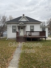 Building Photo - 711 Wyoming Ave