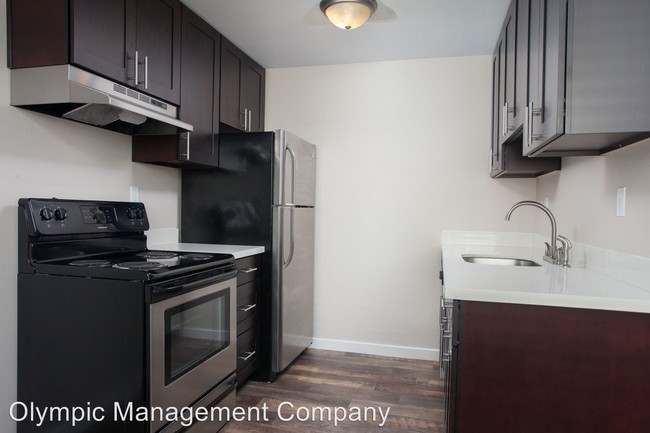Foto del edificio - 416 127th St S