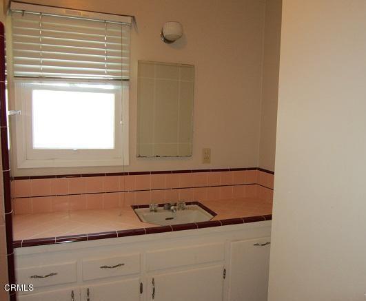 Foto del edificio - 433 N M St