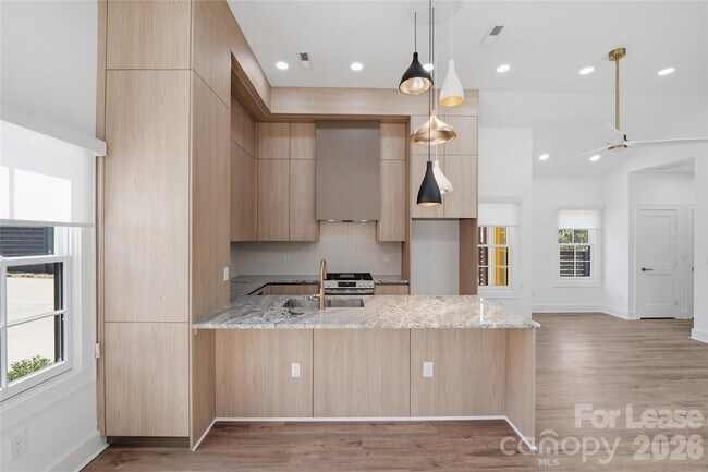 Building Photo - 1840 Merriman Ave