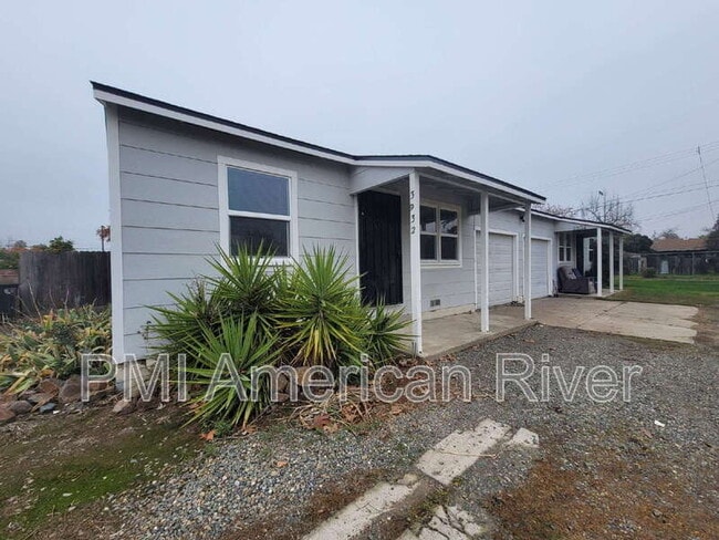 Building Photo - 3932 Jasmine St