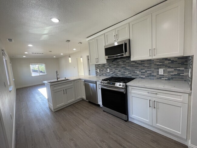Foto del edificio - 5152 Valley View Rd