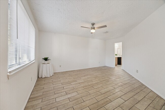 Foto del edificio - 4606 Laureldale Rd