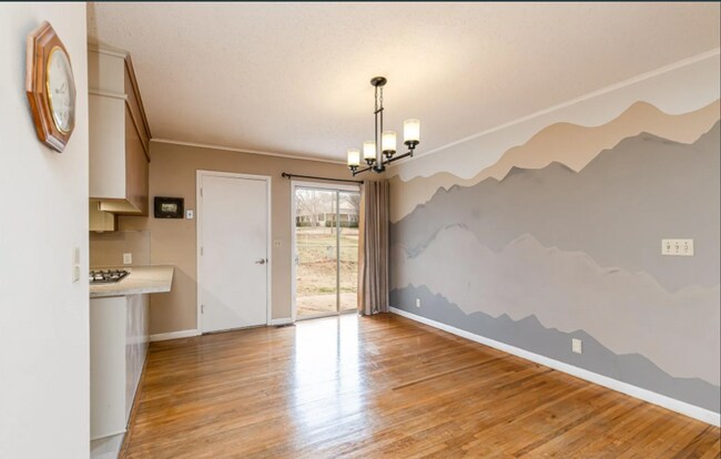 Foto del edificio - 3 Bed 1.5 Bath in Sand Springs!