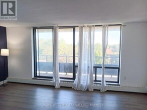 Building Photo - 2929 Aquitaine Ave