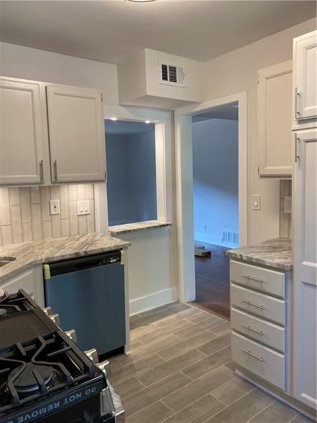 Foto del edificio - 3660 Peachtree Rd NE