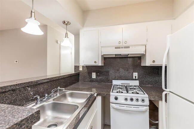 Foto del edificio - 425 Emerson St