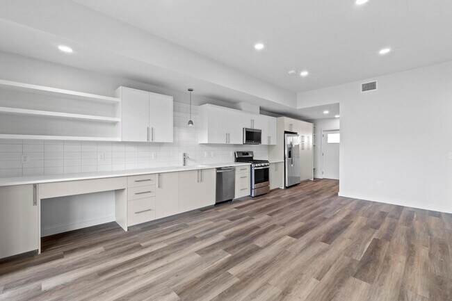 Foto del edificio - 4004 Banister Ln