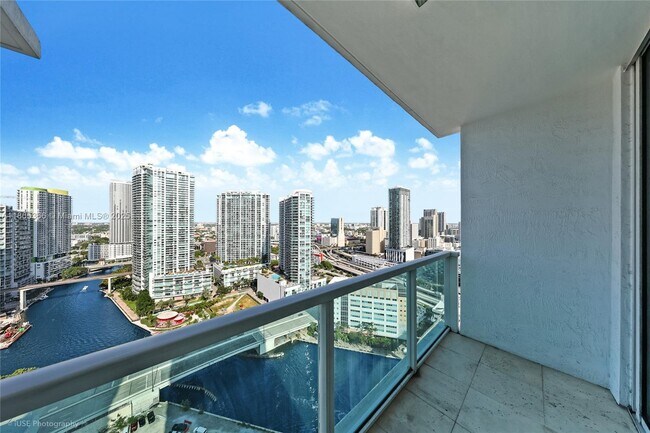 Foto del edificio - 31 SE 5th St