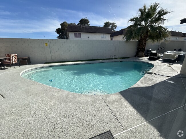 Building Photo - 4321 Mott Cir