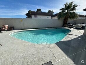 Building Photo - 4321 Mott Cir
