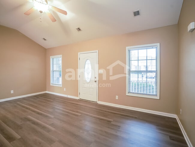 Building Photo - 720 Arrowfield Dr