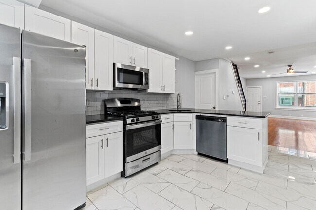 Building Photo - 1602 S Taney St