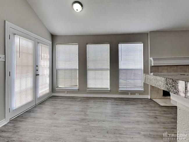 Foto del edificio - 18311 Autumn Trails Ln