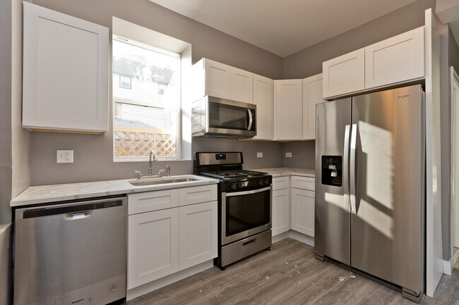 Foto del edificio - 1747 N Spaulding Ave