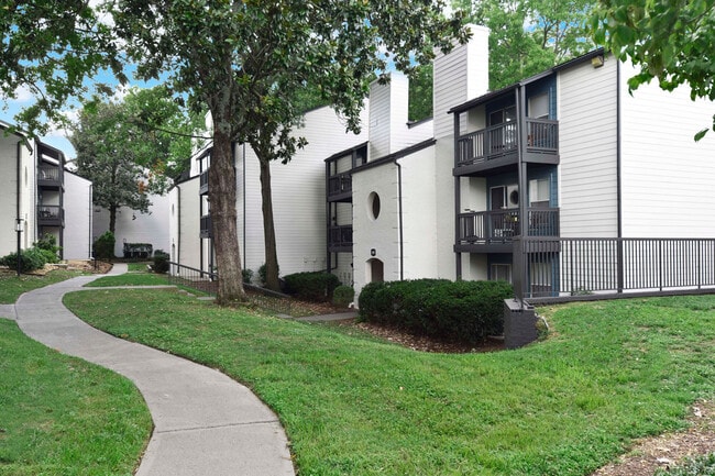 Building Photo - Vetra West End