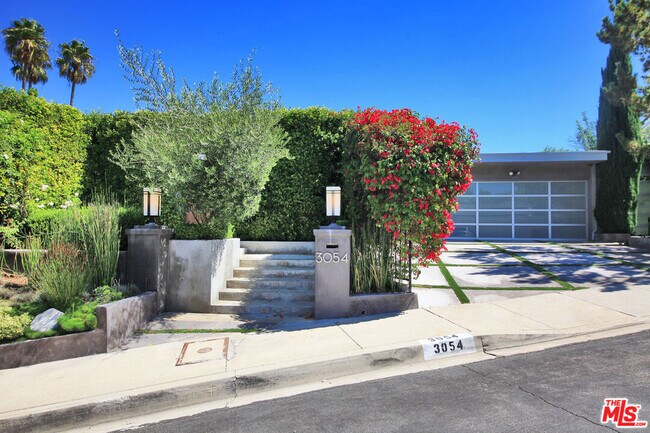 Building Photo - 3054 Elvido Dr