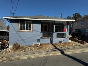 Building Photo - 35 Atherton Ave