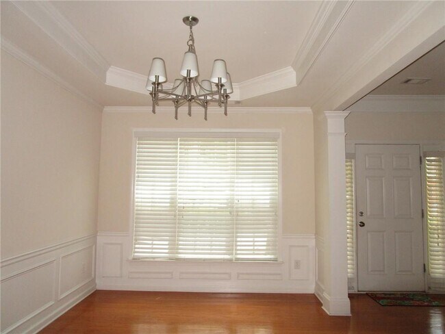 Building Photo - 2272 Young America Dr NE