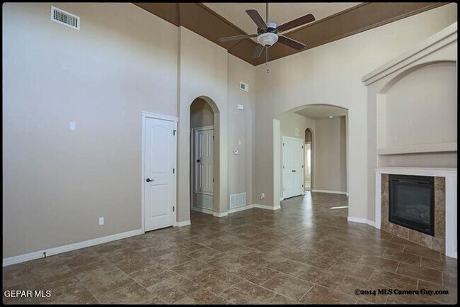 Building Photo - 3642 Grand Bahamas Dr