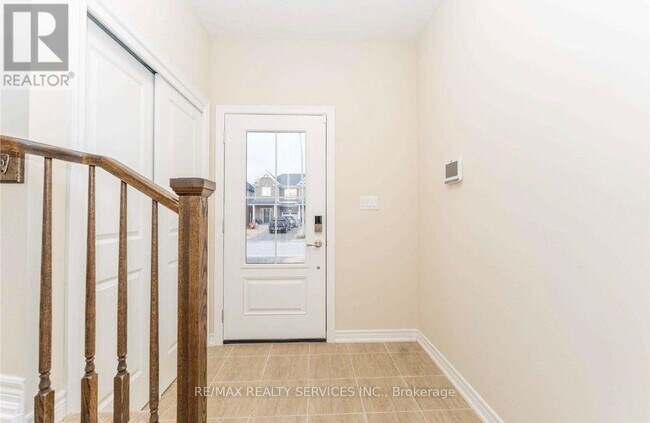 Building Photo - 26 Sunflower Pl