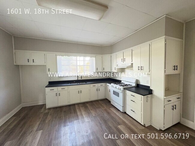 Foto del edificio - 1601 W 18th St