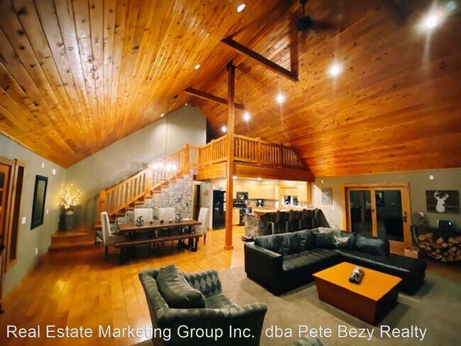 Building Photo - 4 br, 3 bath House - 382-60 Butts Rd