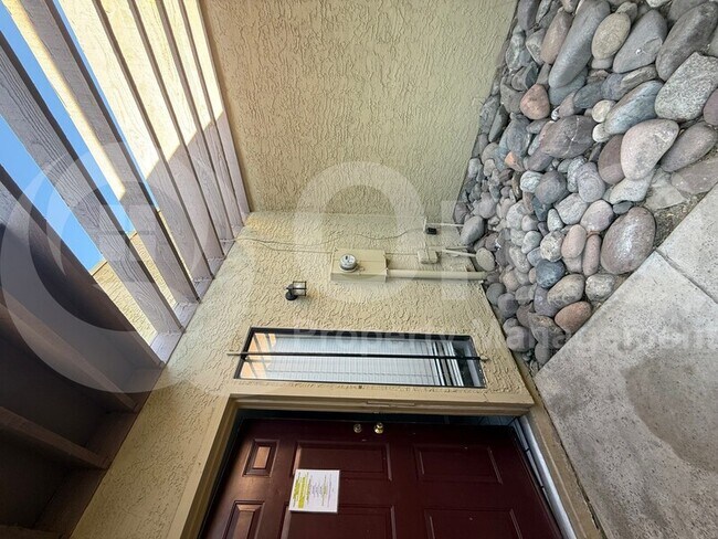 Foto del edificio - 601 W 14th St