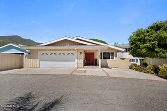 Building Photo - 225 Canyon Rd