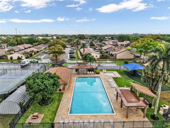 Foto del edificio - 2056 SW 81st Way