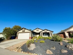 Building Photo - 271 Allport Dr