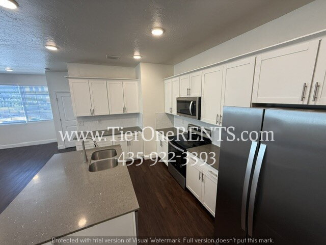 Foto del edificio - NO DEPOSIT option available for qualified renters with Obligo!