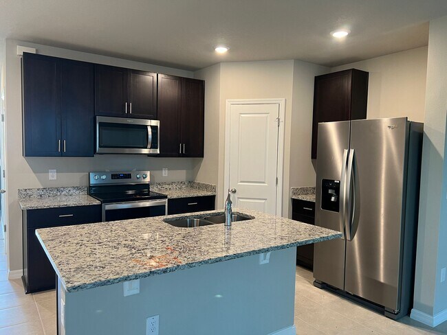 Foto del edificio - 2768 Scarlet Bay Pl