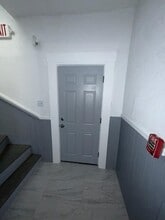 Building Photo - 156 S Bend St