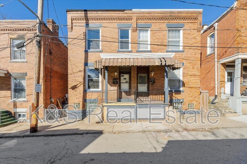 Primary Photo - 1806 Cottage Pl