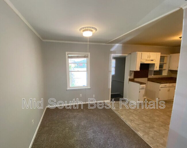 Building Photo - 1851 Tahiti Ln