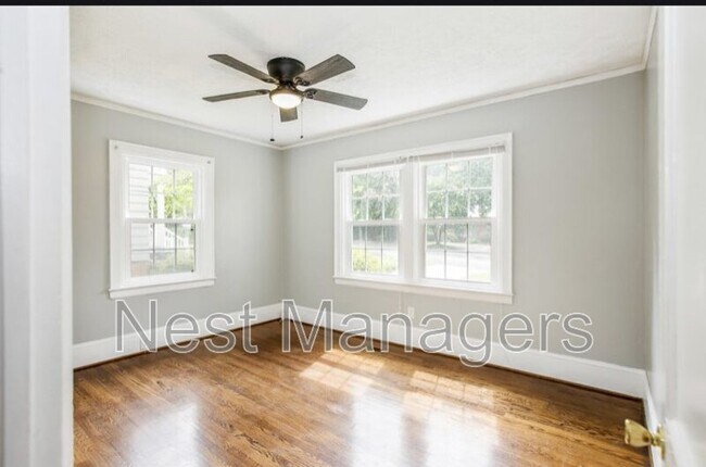 Building Photo - 604 Pilot Ave