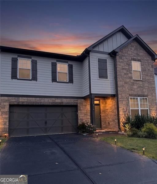Building Photo - 215 Foxhill Dr
