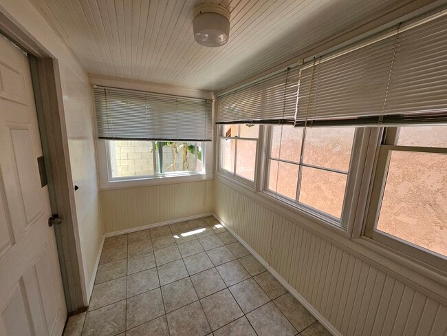 Foto del edificio - 657 W Oliver St