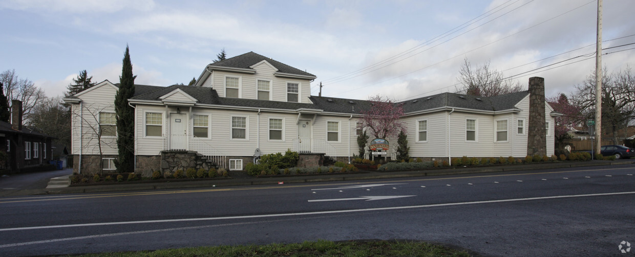 Foto principal - Courtyard Apartments