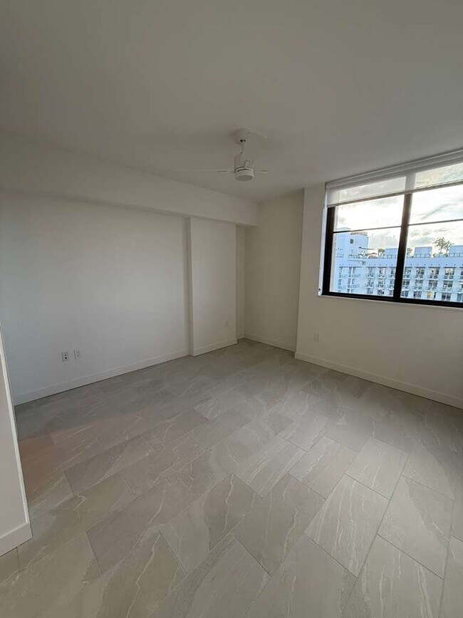 Foto del edificio - 79 NW 31st St