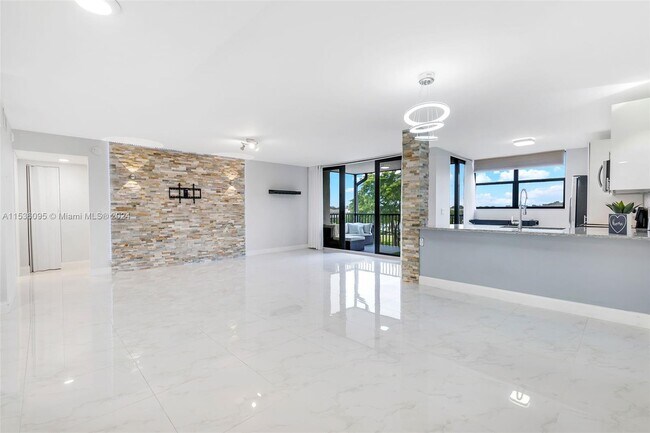 Building Photo - 106 Lake Emerald Dr