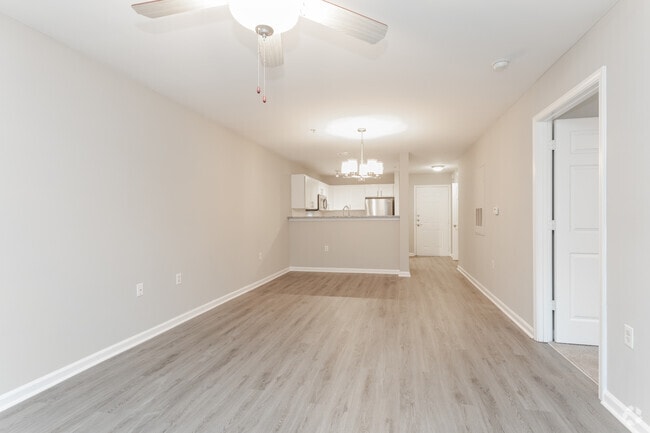 1HAB, 1BA - 817SF 1B - Sala de estar - Heritage Apartments