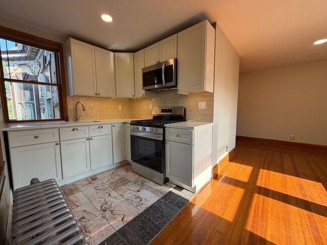 Photo - 161 Park Hill Ave (LEASE ONLY) Apartment