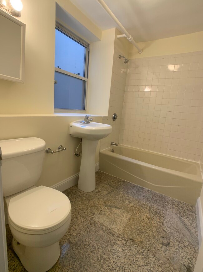 Foto del edificio - 80 Gordon St