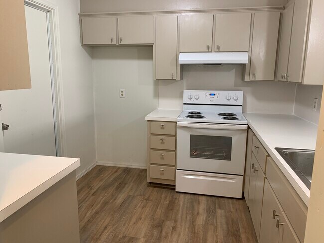 Foto del edificio - 902 W Edgewater St