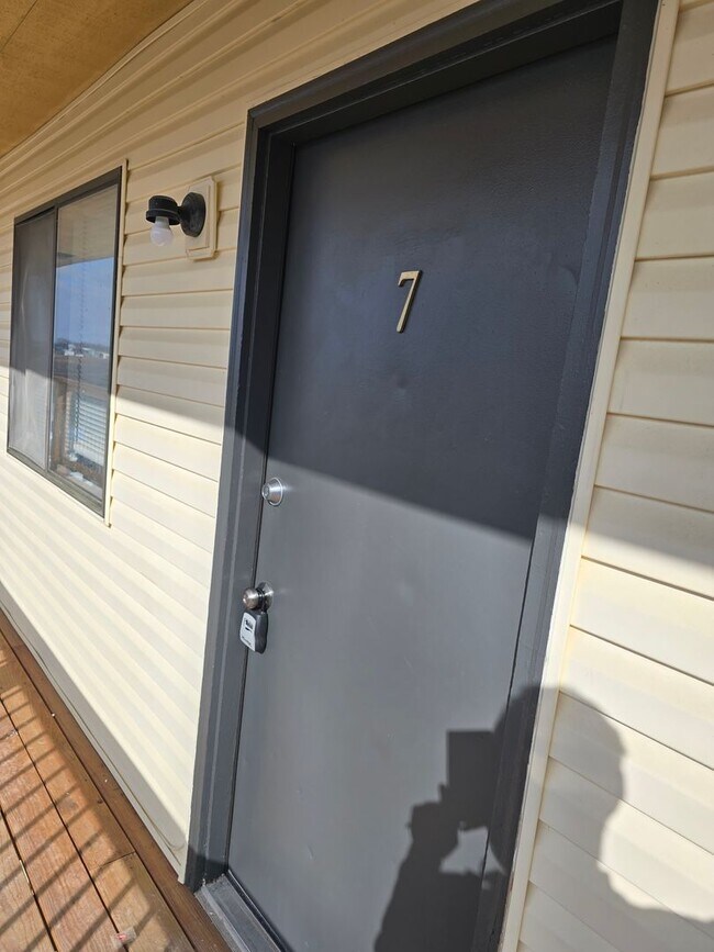 Foto del edificio - 1 Bedroom 1 Bathroom Apartment!