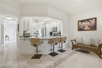 Building Photo - 829 Tanbark Dr